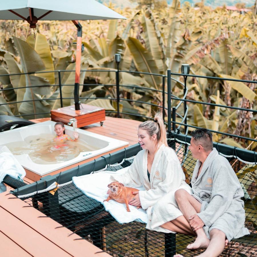 הוילה מניזאלס Chami Glamping מראה חיצוני תמונה