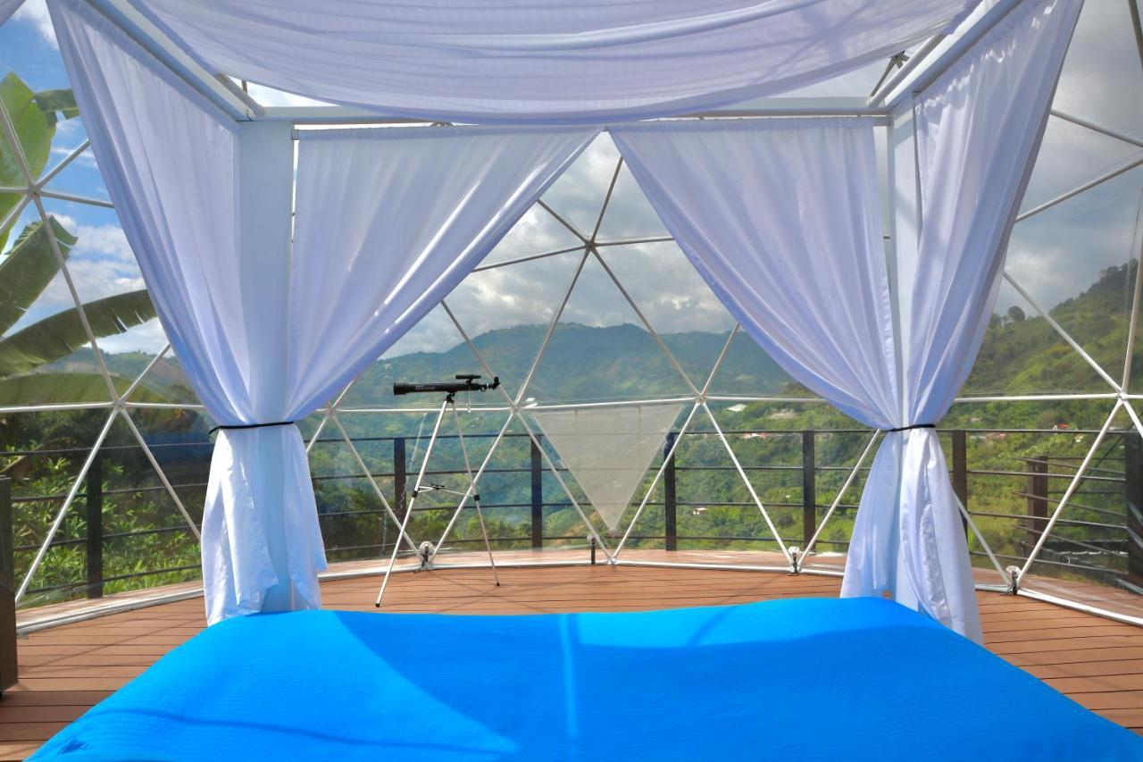 הוילה מניזאלס Chami Glamping מראה חיצוני תמונה